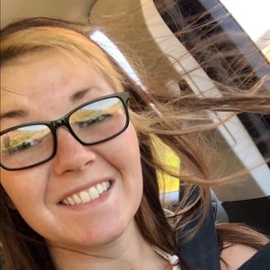 Meet your Posher, Christen